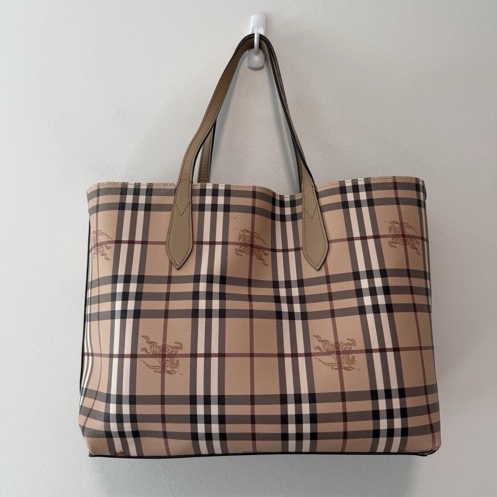 Burberry Haymarket Reversible Tote Bag Nova Check and Neutral Tan Leather - Picture 5 of 16